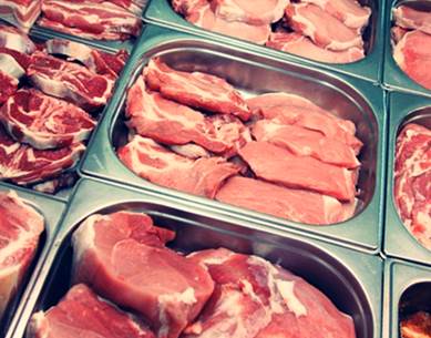 Цены на свинину в России продолжают резко падать